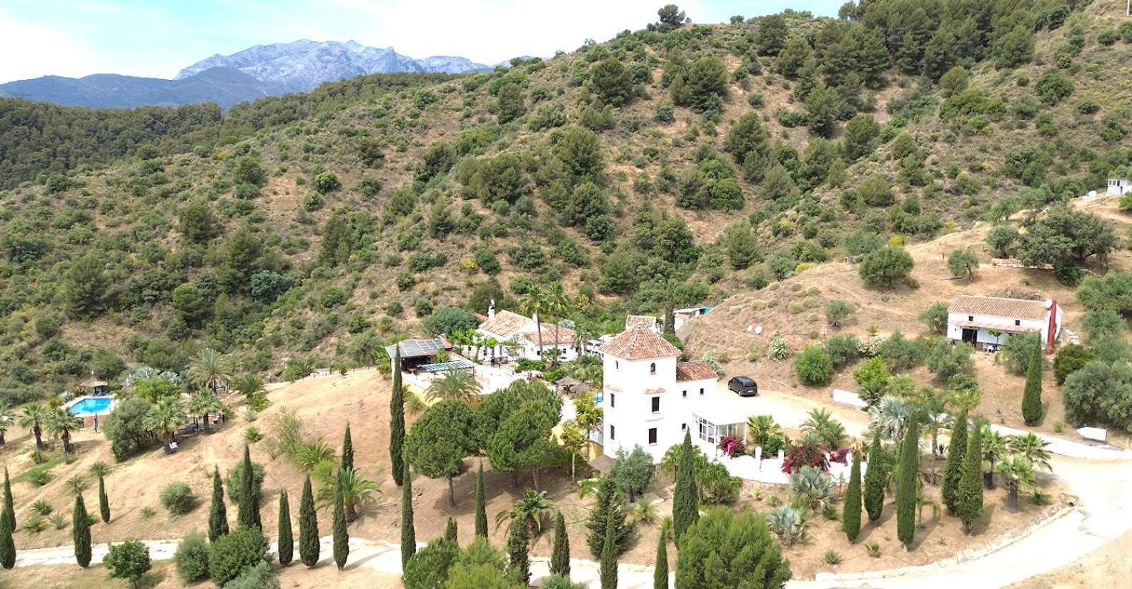 Rural Cottage, With Pool & Optional Private 6 Guests Jacuzzi Tolox Luaran gambar