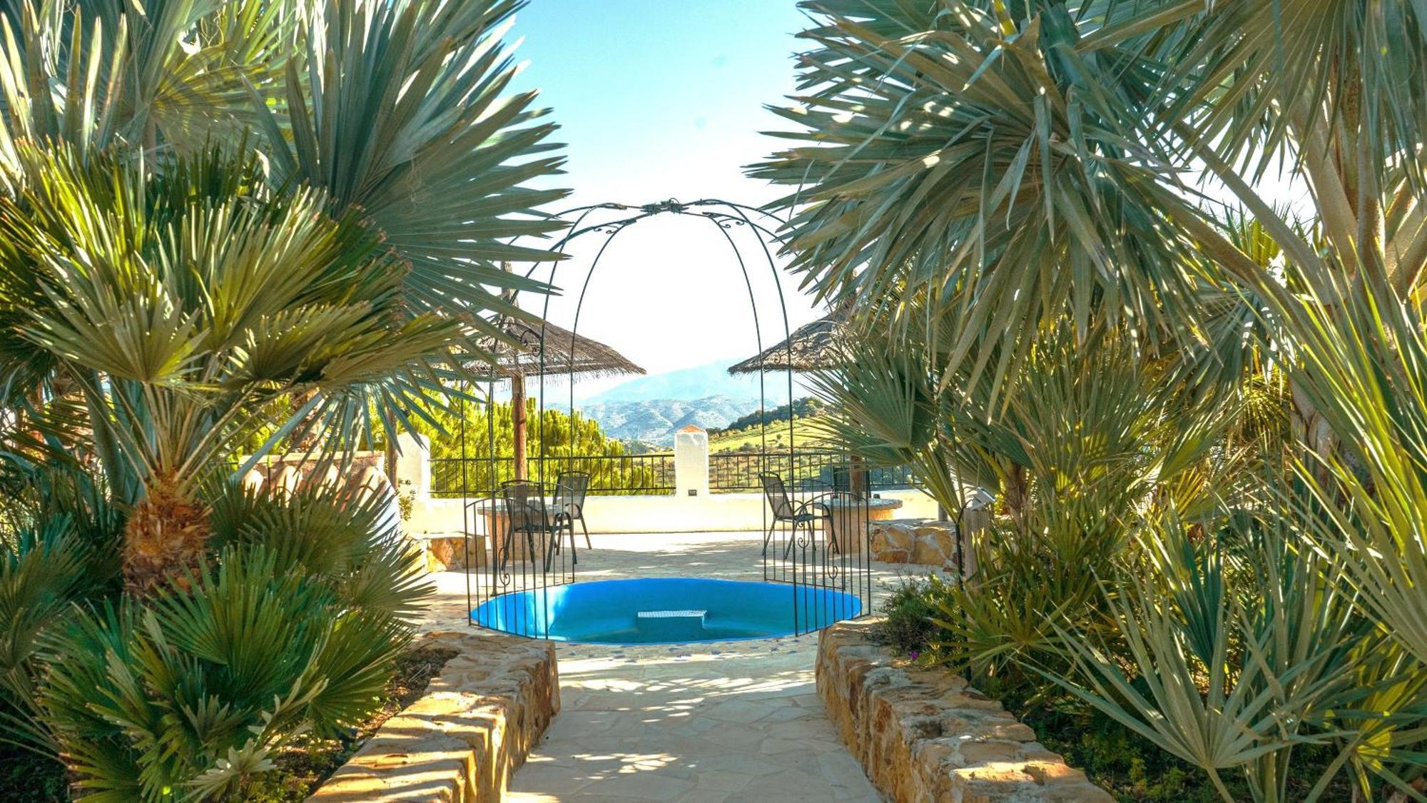 Rural Cottage, With Pool & Optional Private 6 Guests Jacuzzi Tolox Luaran gambar