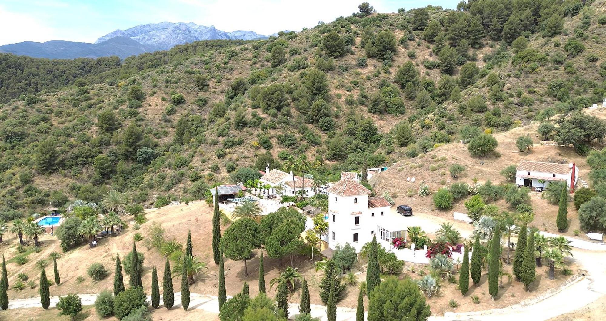 Rural Cottage, With Pool & Optional Private 6 Guests Jacuzzi Tolox Luaran gambar
