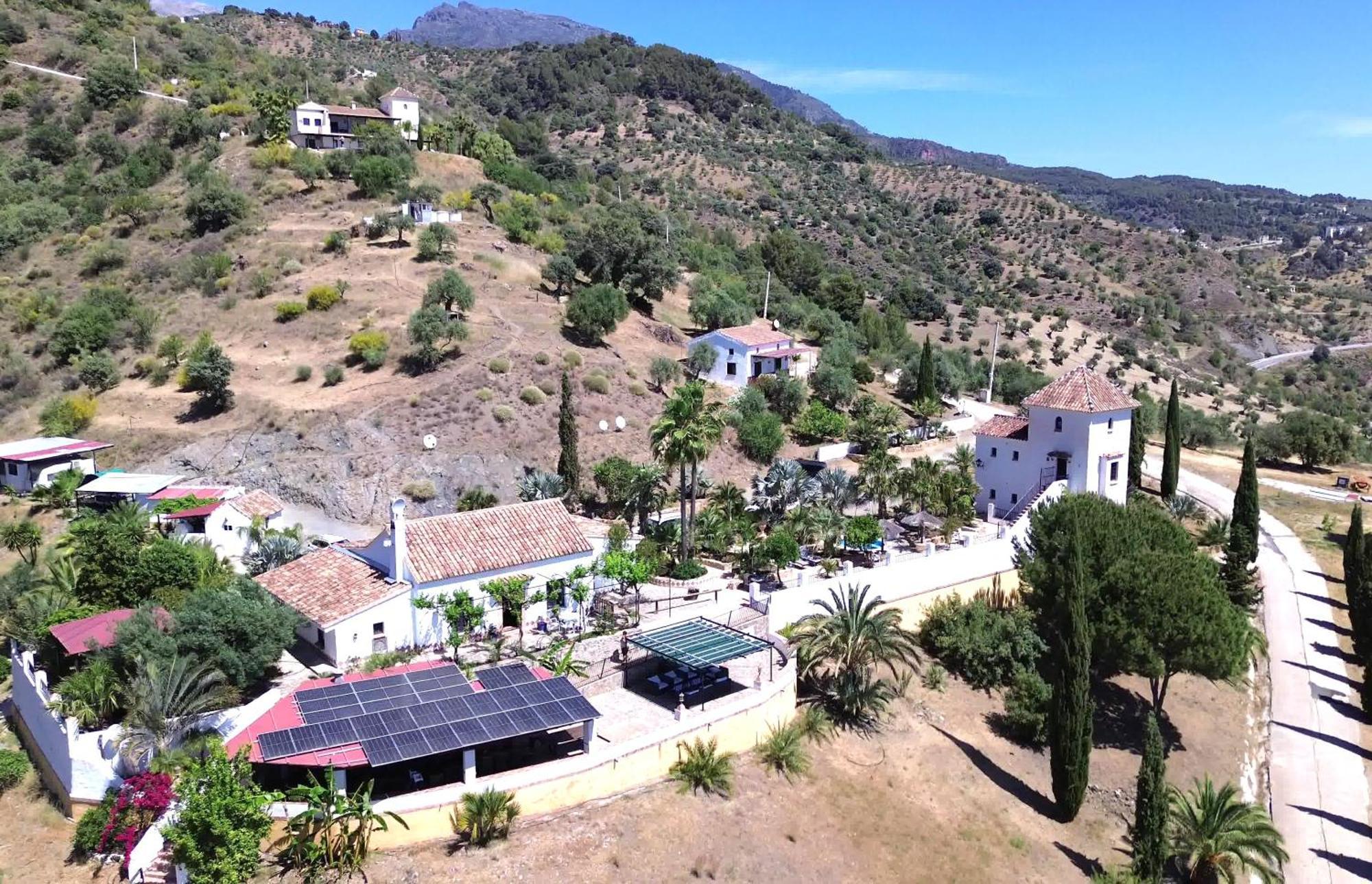 Rural Cottage, With Pool & Optional Private 6 Guests Jacuzzi Tolox Luaran gambar
