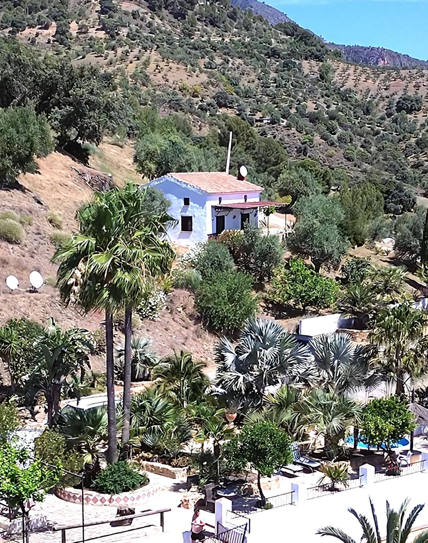 Rural Cottage, With Pool & Optional Private 6 Guests Jacuzzi Tolox Luaran gambar